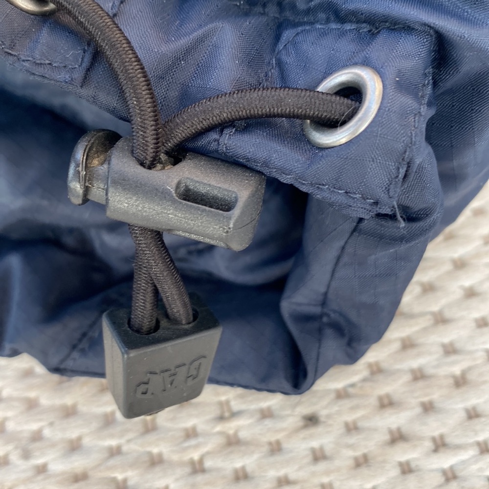 GAP Vintage Mens  Y2K! Reversible Down Vest! Med EUC!original owner! 🔥 - Picture 7 of 15